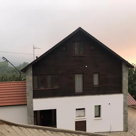 Domek alpejski Luxury Chalet *